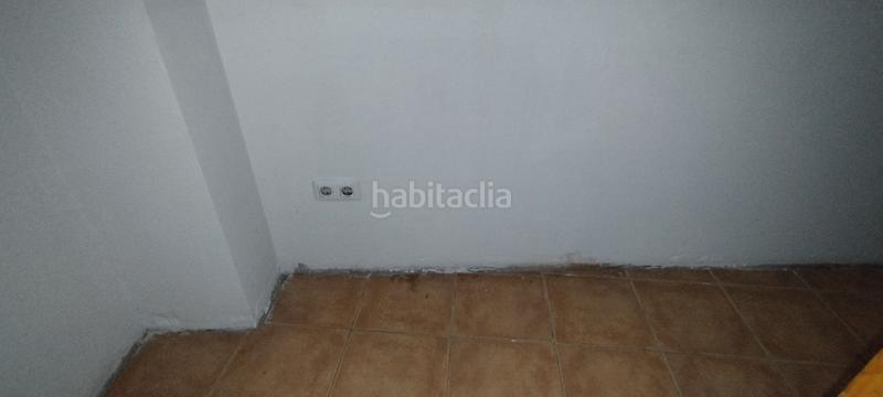 Foto 787b0d0b-4f95-4fbe-8d31-b15cf38b10a6. Local comercial en El Tancat-Mas d´en Gual Vendrell (El)