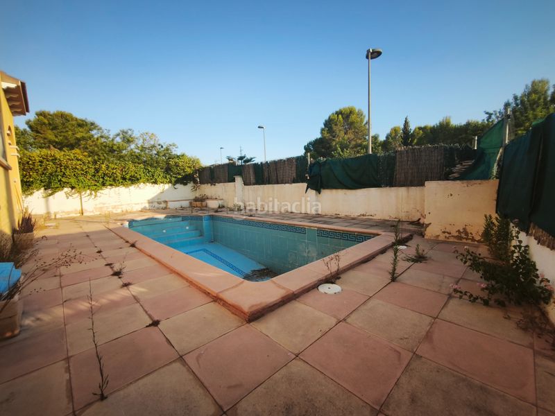 Foto e8b70764-0848-4c7a-b965-71ced1d72477. Xalet amb aparcament piscina a Creixell