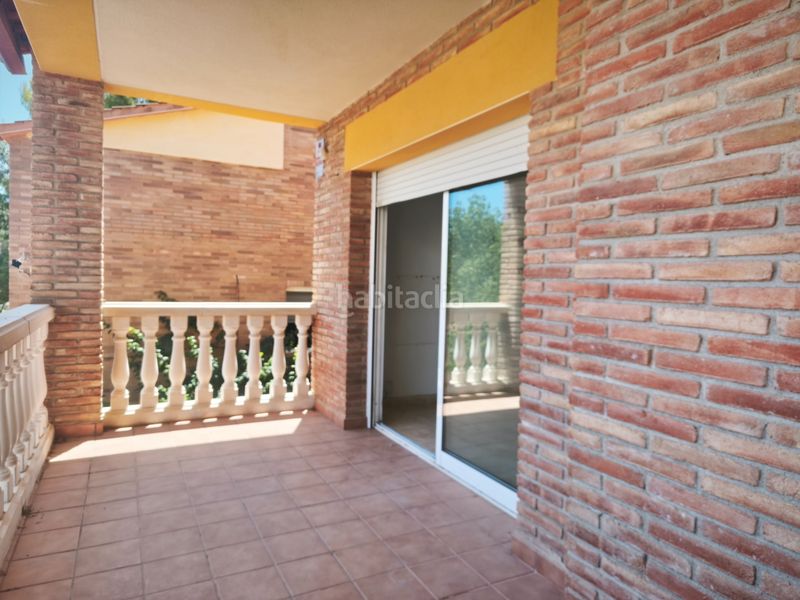 Foto d6c6a89c-60ca-44dd-9d74-5d1e4a2c3040. Casa aparellada amb calefacció aparcament piscina a Segur de Calafell