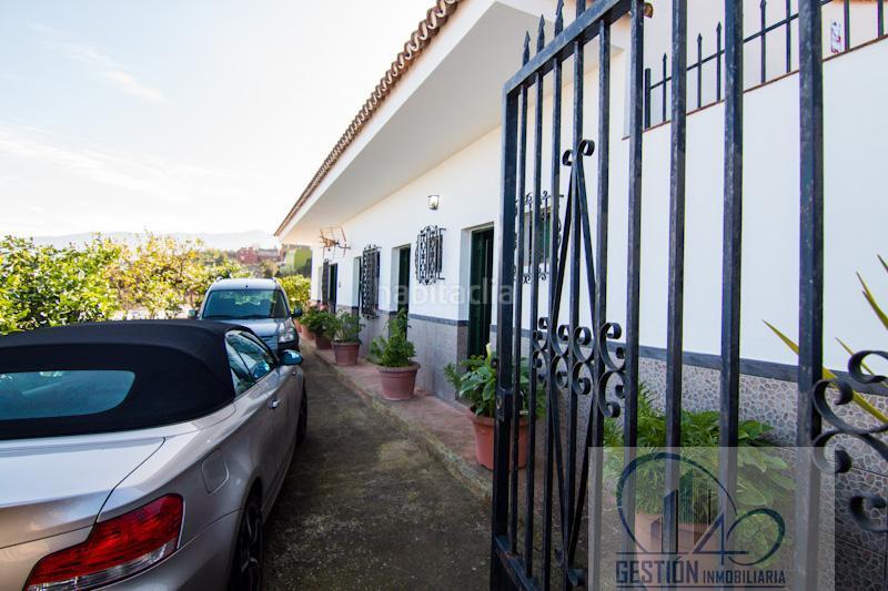 Foto ffe254cd-f934-4603-aa11-00b139902252. Masia amb aparcament a Los Realejos pueblo Realejos (Los)