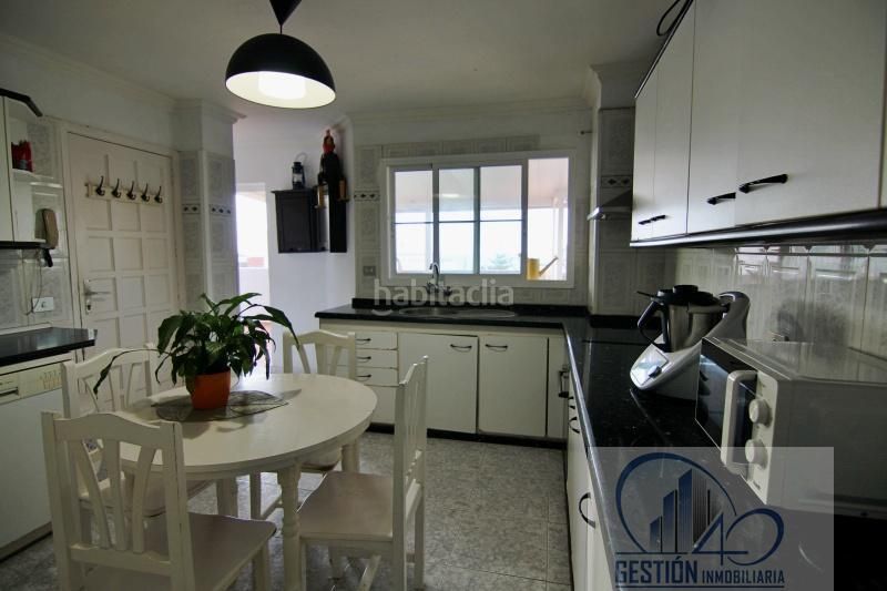 Foto 4591ab16-4eb0-4329-931c-4e1db6931f17. Àtic a Playa Jardín Puerto de la Cruz