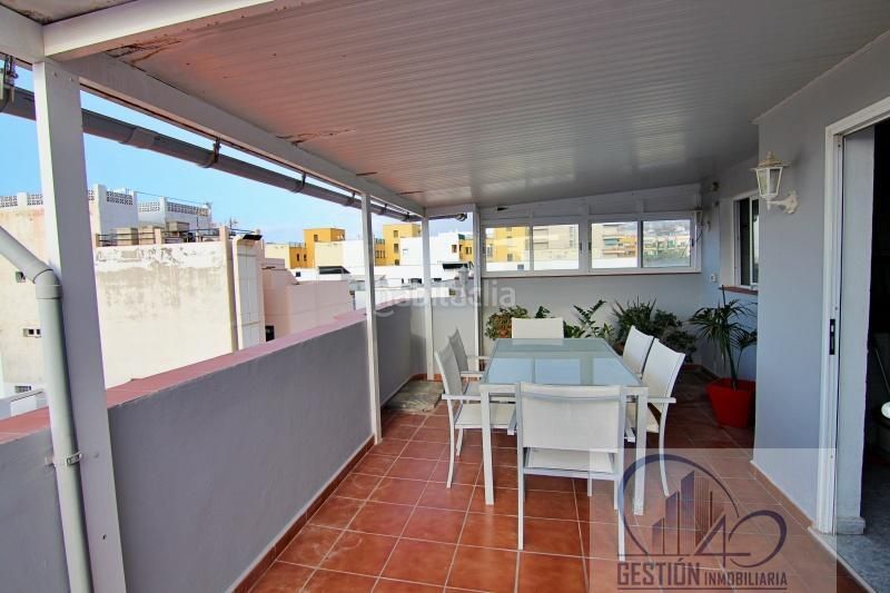 Foto 5b68f571-3abb-47c5-bdc2-1fee1b197a38. Àtic a Playa Jardín Puerto de la Cruz