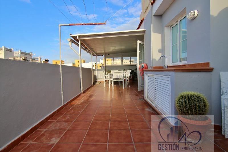 Foto b7307515-2372-47fd-9e95-0530b7b16961. Àtic a Playa Jardín Puerto de la Cruz