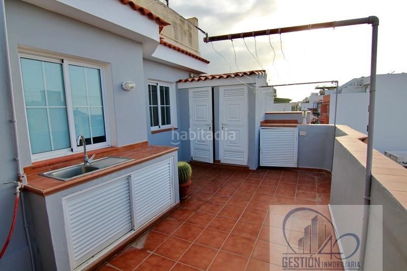 Foto db12d79a-7f5a-4a4c-bd44-96b2fd8ae7f5. Àtic a Playa Jardín Puerto de la Cruz