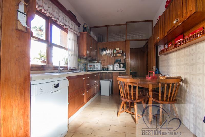 Foto d7158328-48f7-4257-a788-ad1bbd9fb079. Chalet in Centro Orotava (La)