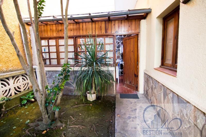 Foto f930608b-4a09-4f53-b3bf-027c60c22911. Chalet in Centro Orotava (La)