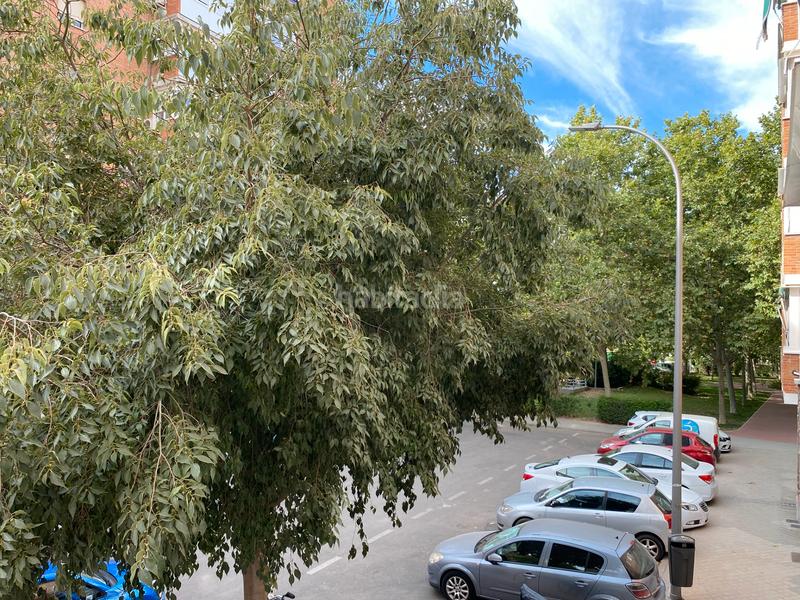 Foto a96a27b6-8406-459d-b29a-a5f3b291c041. Piso en Marroquina Madrid