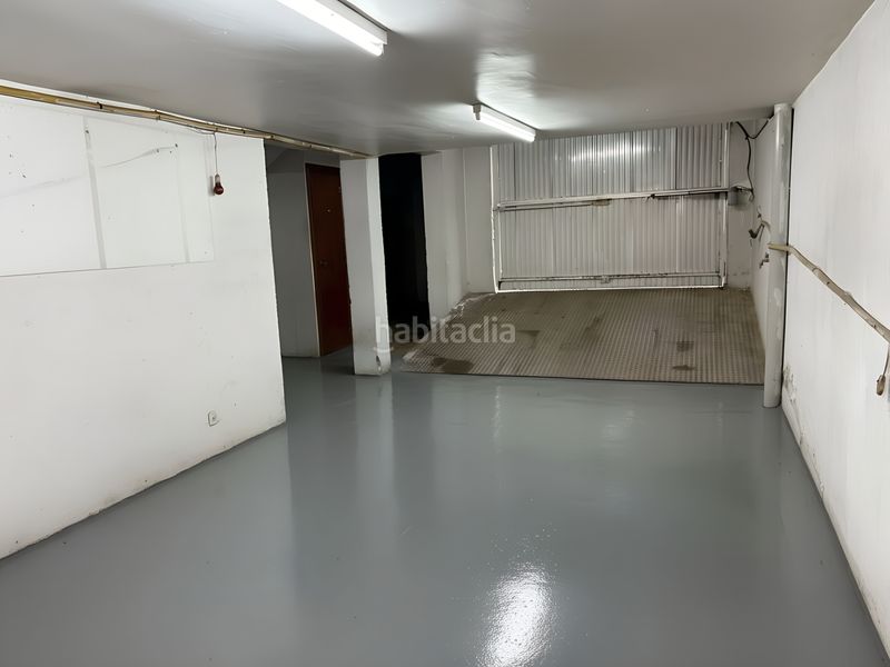 Foto 307f4e3b-4bbf-4ea6-90dd-c01a576abe84. Casa pareada en Peñagrande Madrid
