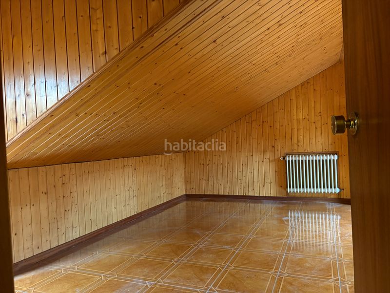 Foto 53207f35-7f94-47b9-b3b3-502b5332044e. Casa pareada en Peñagrande Madrid