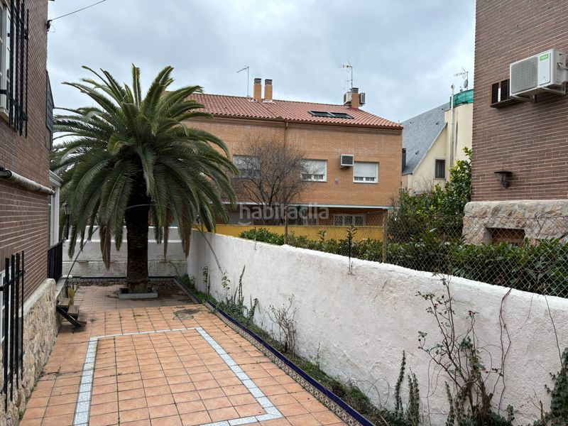 Foto 8e078e85-a40a-41b0-8d2d-2b54f8189043. Casa pareada en Peñagrande Madrid