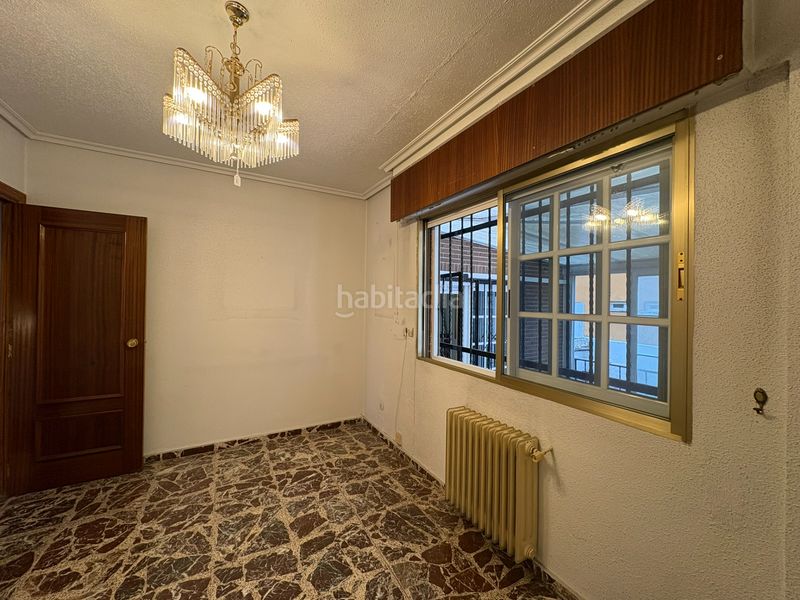 Foto 9d1d0831-6509-4354-b20f-a61a34cb179d. Casa pareada en Peñagrande Madrid