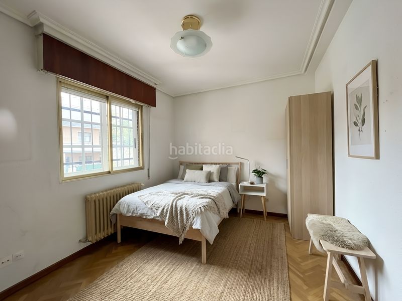Foto ad3b981d-946a-497f-bf28-232e801756e1. Casa pareada en Peñagrande Madrid