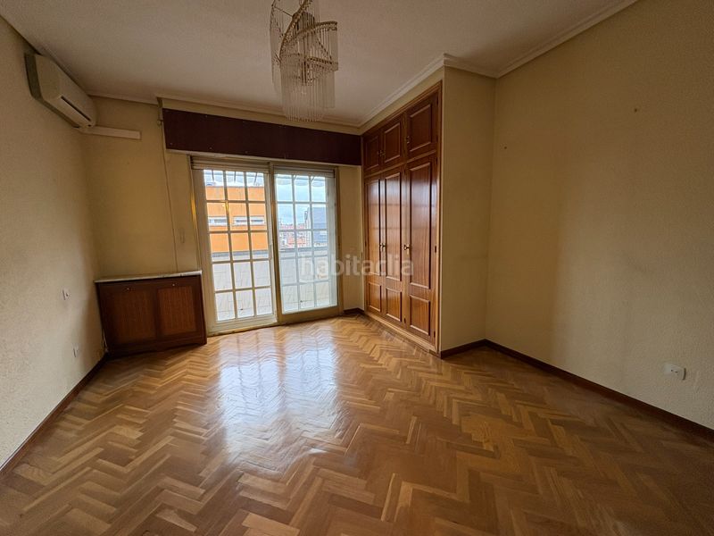 Foto b3dcaed5-0fa9-4290-b342-ab6fd3c35aa9. Casa pareada en Peñagrande Madrid