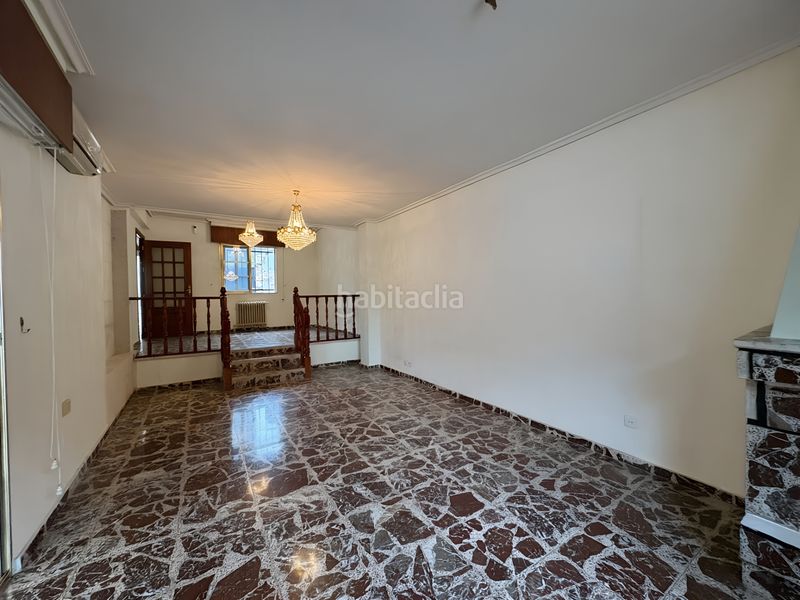Foto f89e29ef-90ee-4ccb-a461-678be38f0a35. Casa pareada en Peñagrande Madrid
