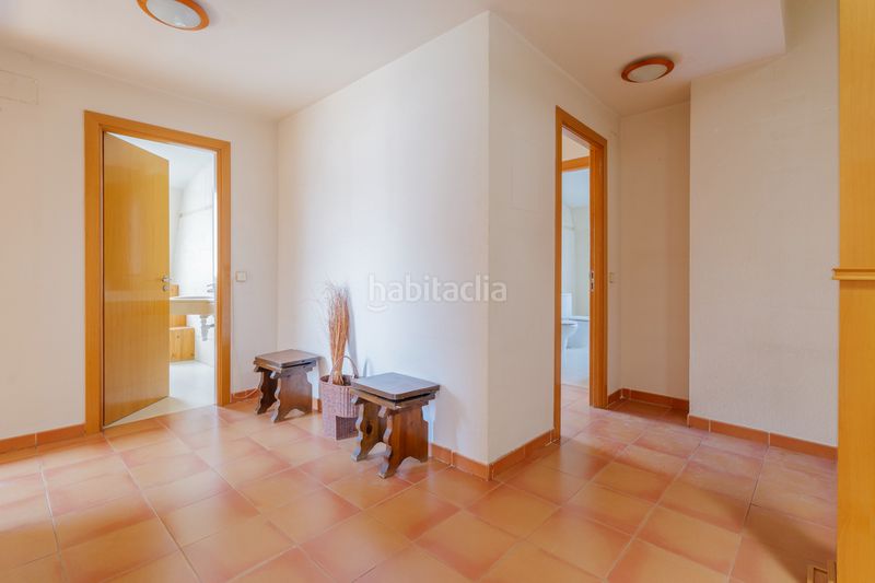 Foto 27da227d-697b-4d6a-a21c-35640ee4a162. Duplex con riscaldamento parcheggio piscina in Colina Madrid