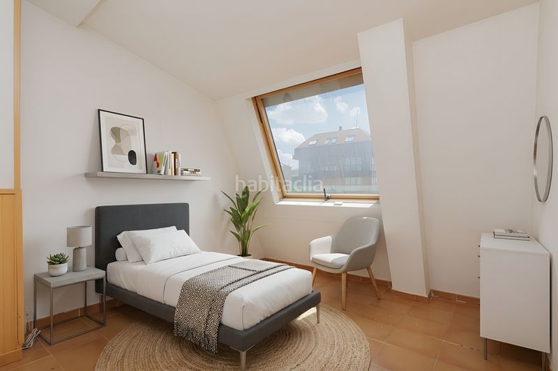 Foto 420f03d7-0d2e-4159-991f-02b9e147a07d. Duplex con riscaldamento parcheggio piscina in Colina Madrid