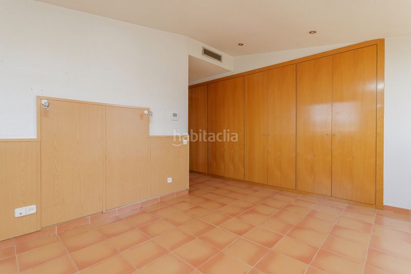 Foto 83479ab7-0648-4beb-8c0d-f4b32185b3fd. Duplex con riscaldamento parcheggio piscina in Colina Madrid