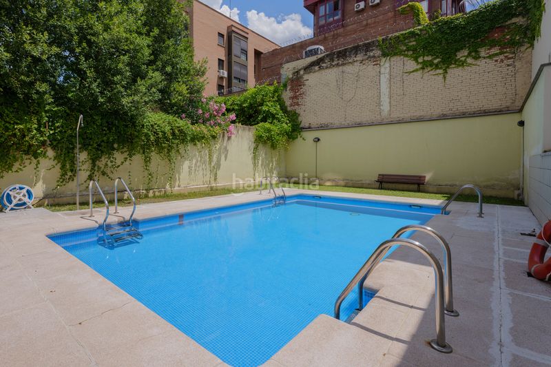 Foto b2042a89-5be8-47ed-9766-e5ddfdf08734. Duplex con riscaldamento parcheggio piscina in Colina Madrid