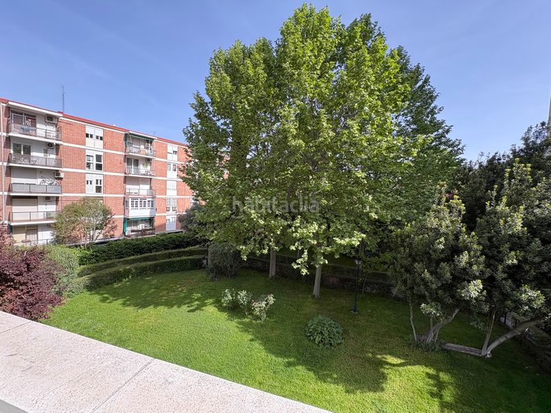 Foto 0a8301ec-b66a-4b60-ba46-6c00d0f2eab2. Pis amb calefacció aparcament piscina a San Juan Bautista Madrid