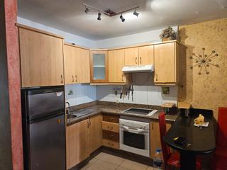 Apartamento en Los Abrigos. Apartamento muy bien situado a escasos metros dela costa de los
