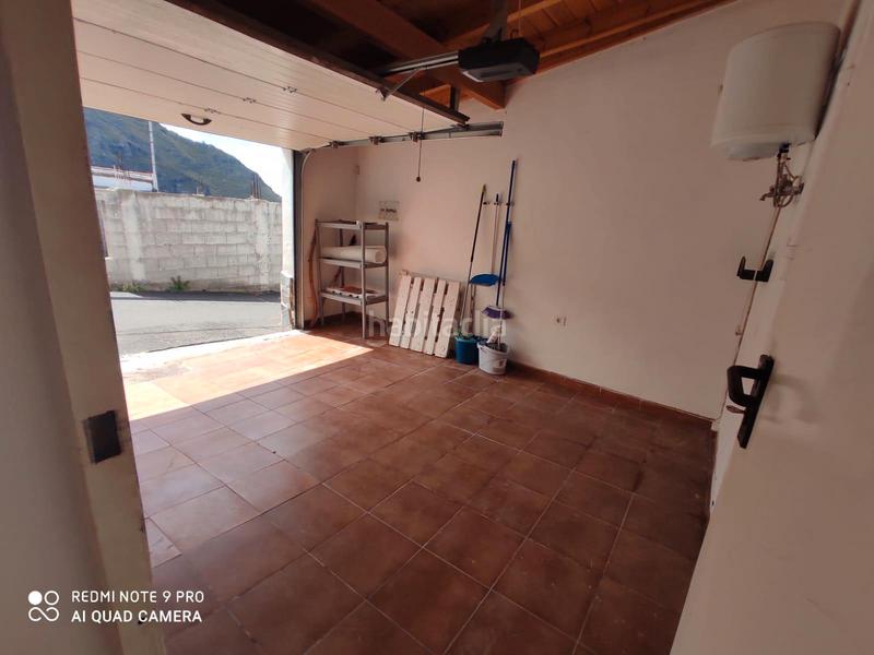 Foto cd6fb472-cbab-4a3c-8e9c-74b7bfb778f0. Casa amb aparcament a Santiago del Teide pueblo Santiago del Teide