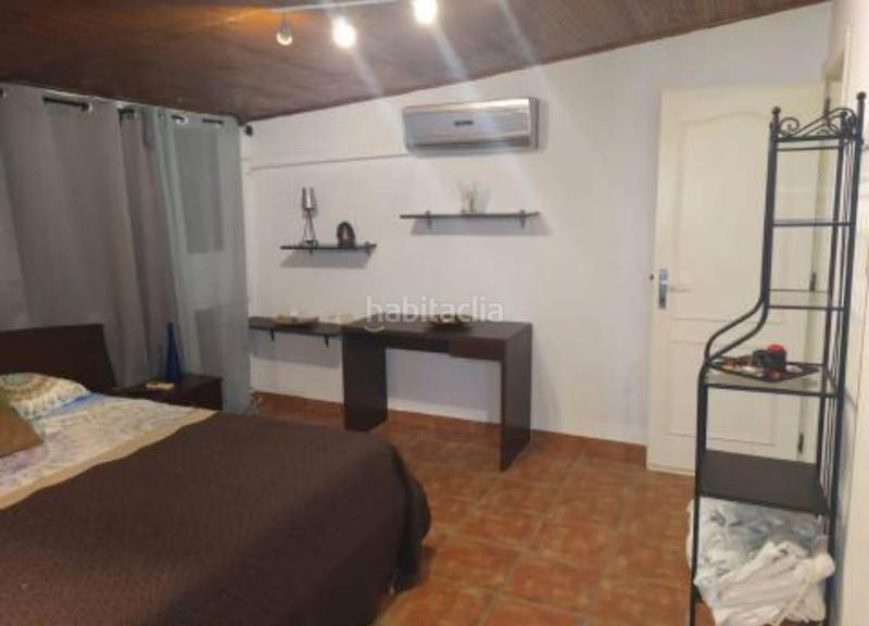 Foto 30a943bf-bbaf-451d-91da-c3f4f1ee32c3. Dúplex en calle ramujo 6 vendo fabuloso piso dúplex ideal para inversores, actualmente alquilado. en Arona