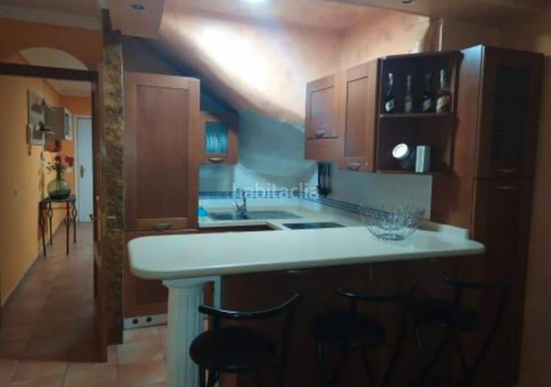 Foto 465671f4-373e-43a6-b8f3-5c87f38641e1. Dúplex en calle ramujo 6 vendo fabuloso piso dúplex ideal para inversores, actualmente alquilado. en Arona