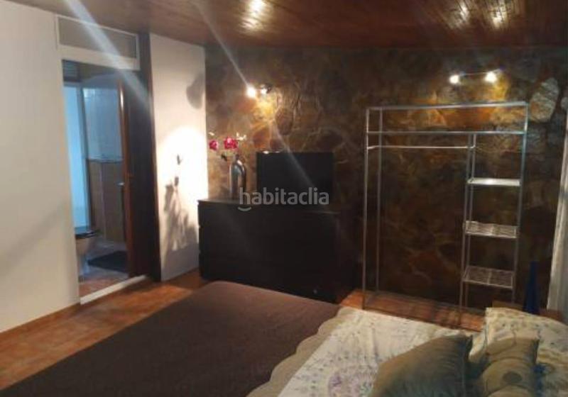 Foto 698dfe03-59f2-4e2c-8599-a48de3191fb4. Dúplex en calle ramujo 6 vendo fabuloso piso dúplex ideal para inversores, actualmente alquilado. en Arona