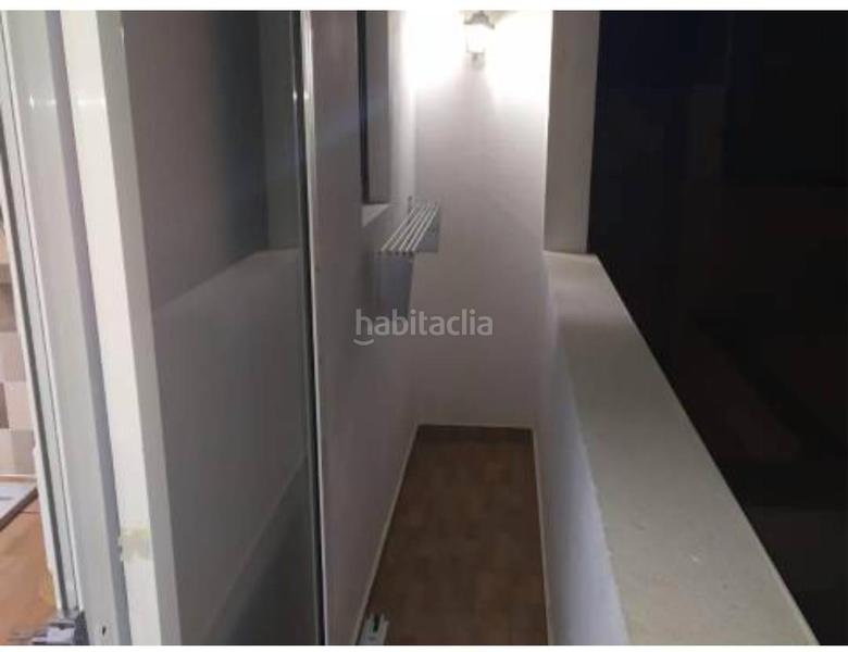 Foto 79257c95-bedc-414a-976e-a416c8eea5e4. Dúplex en calle ramujo 6 vendo fabuloso piso dúplex ideal para inversores, actualmente alquilado. en Arona
