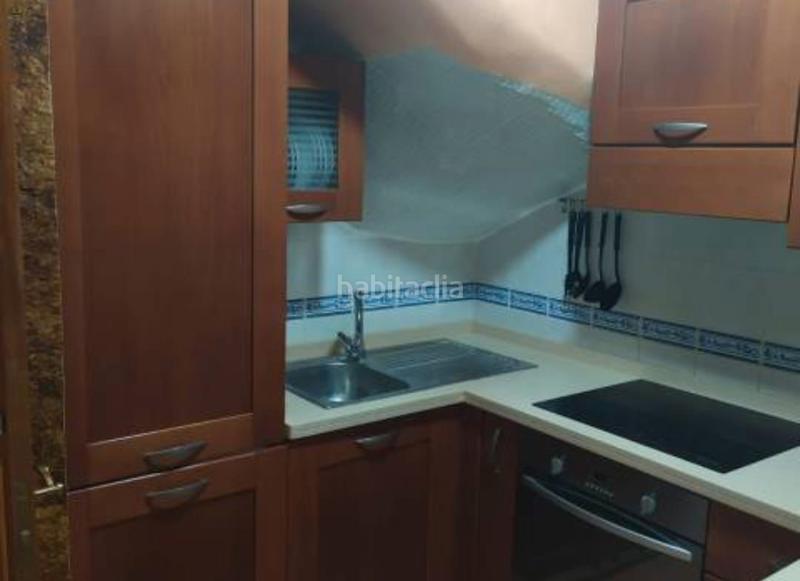 Foto b556452f-d4cf-4430-947c-7e0109613633. Dúplex en calle ramujo 6 vendo fabuloso piso dúplex ideal para inversores, actualmente alquilado. en Arona