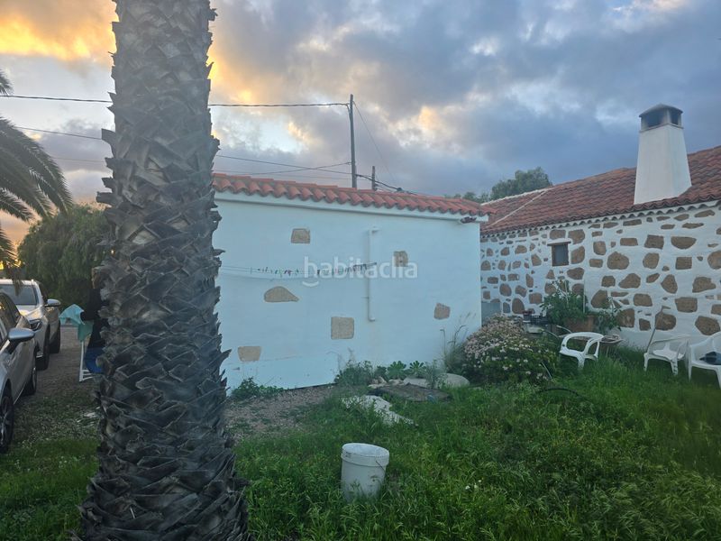 Foto 338a585e-b39f-4ae6-8b71-0b66b10cd90f. Casa amb aparcament a El Salto Granadilla de Abona