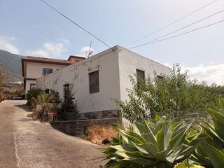 House  Los mocanes. Vivienda en los mocanes. frontera  el hierro