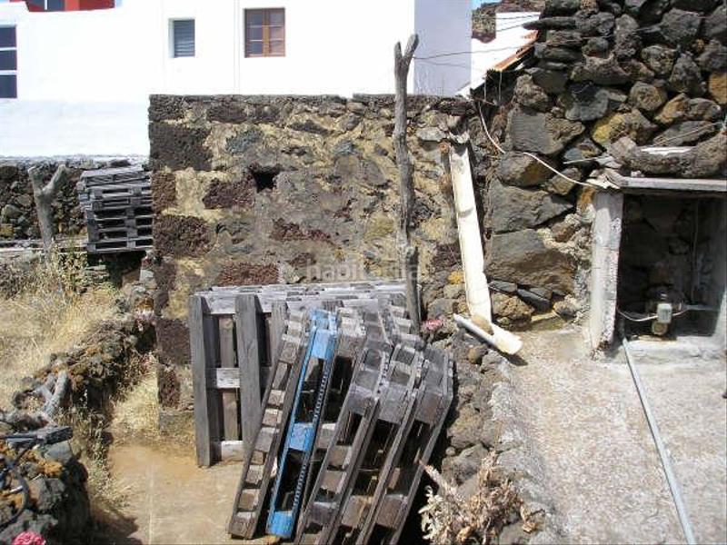 Foto ee734292-6ccd-4871-acf8-87c29e87b866. Masía en Pinar de El Hierro (El)