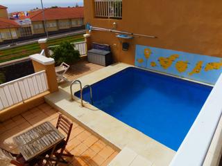 Casa adossada a Vistabella - Villa Benítez - Ballester. Casa adosada en venta en vistabella, 5 dormitorios.