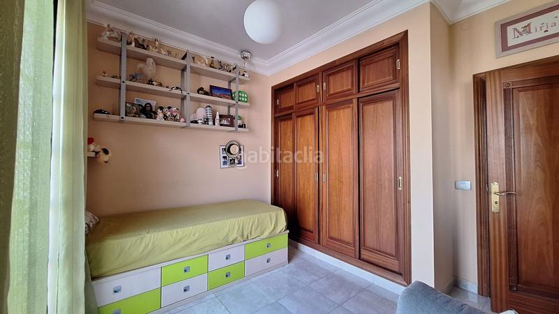 Foto c55cd4aa-64e5-46f1-b00c-82ec35498b21. Chalet pareado en venta en salamanca, 5 dormitorios. en Santa Cruz de Tenerife