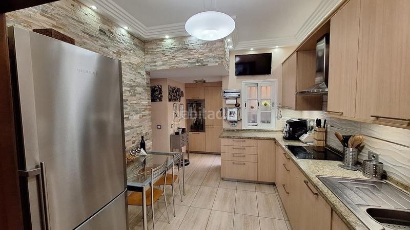 Foto ec340931-5029-4fee-b896-8faac44075ba. Chalet pareado en venta en salamanca, 5 dormitorios. en Santa Cruz de Tenerife