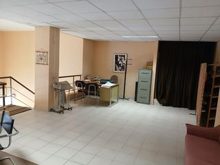 Locale commerciale in Villa Ascensión - El Perú - Cruz del Señor. Local comercial a la calle en venta en las indias.