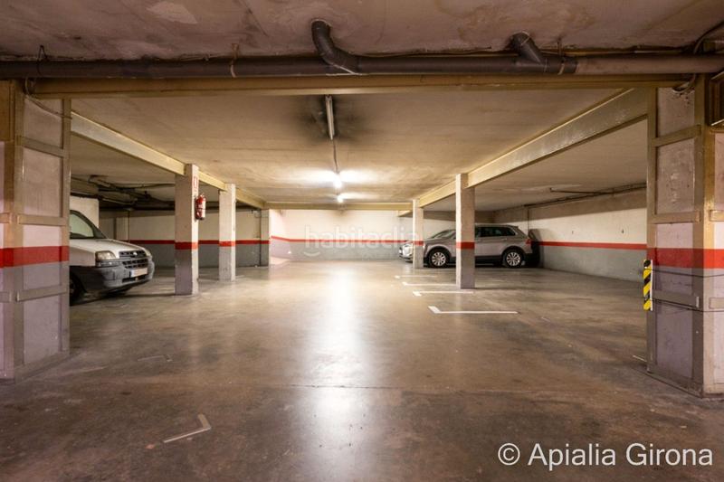 Foto 1d5a738c-de16-4a3b-9940-5132618c8753. Car parking in Eixample Nord Girona