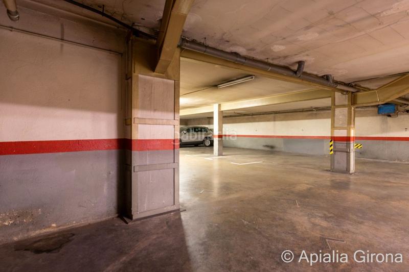 Foto 2dd3768e-86f0-40b7-b829-0ac6a3e4fa02. Car parking in Eixample Nord Girona