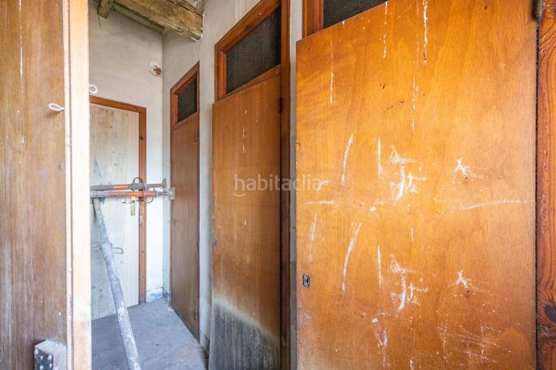 Foto cac7eb45-f493-4e6c-bc0f-e4677c216744. Edificio . edifici a rehabiliar en Olot