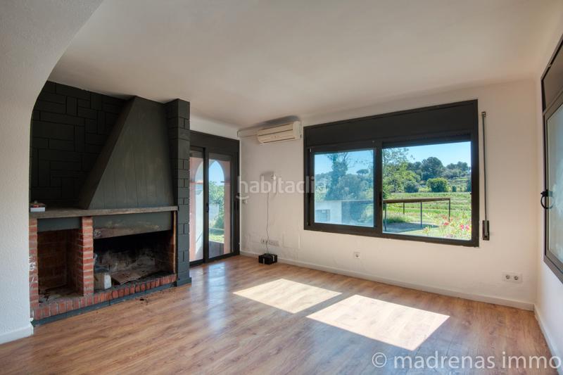 Foto 1b27c994-b2f9-4a9c-acb3-4b87643b7f3d. Masía masia en venta en Forallac