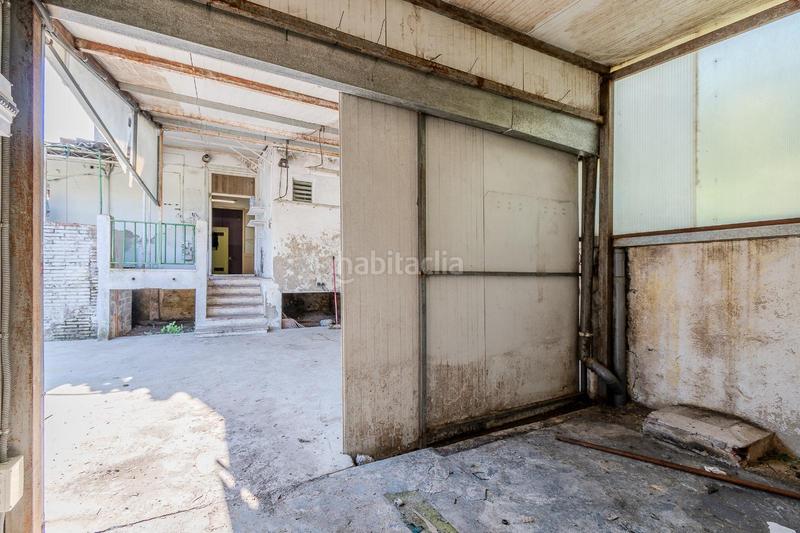 Foto 1d9da085-2bbe-4246-91f1-e2610b30df4f. Casa adosada  para reformar en venta en Llagostera