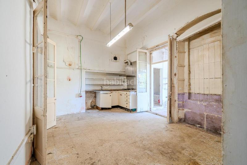 Foto 7ded3917-a43a-422e-984a-3daebcf0a888. Casa adosada  para reformar en venta en Llagostera