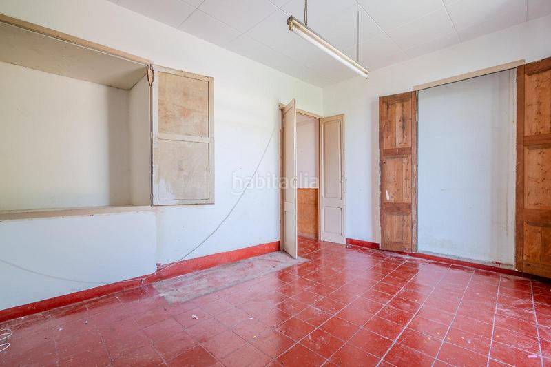 Foto 8aa84a78-90bf-4602-be60-b93665b888e2. Casa adosada  para reformar en venta en Llagostera