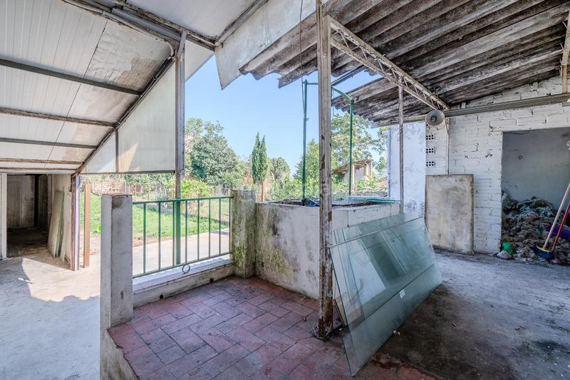 Foto a264eae9-a633-4a30-85a9-38ffae59534e. Casa adosada  para reformar en venta en Llagostera