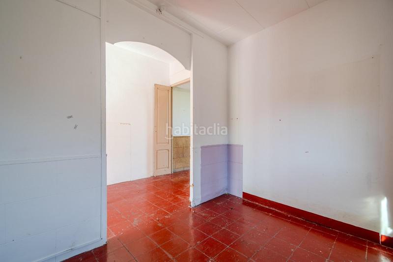 Foto b5974080-5d1d-4fbb-9b4b-c90f492eaeea. Casa adosada  para reformar en venta en Llagostera