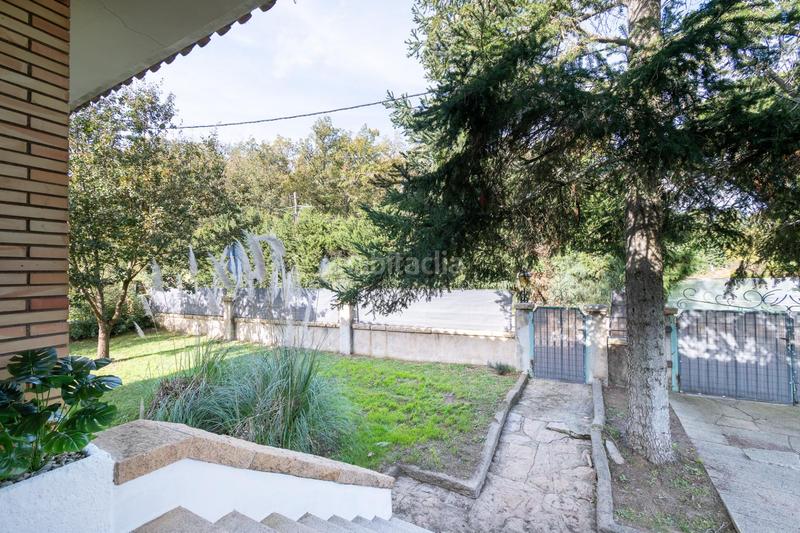 Foto 215fd235-3469-4578-a70b-4fa1f4a0c1a1. Chalet xalet unifamiliar en venda a vilobi d'onyar 3 dormitoris , piscina i ampli terreny en Vilobí d´Onyar