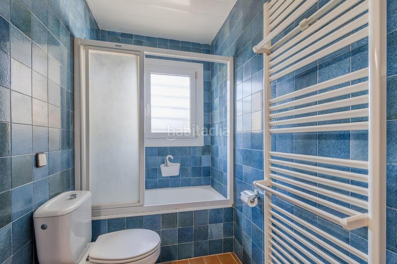 Foto 4d3664c0-3471-4b04-ab99-67f0432edcf9. Chalet xalet unifamiliar en venda a vilobi d'onyar 3 dormitoris , piscina i ampli terreny en Vilobí d´Onyar