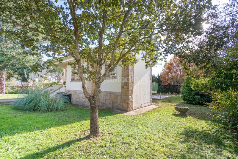 Foto b42b82d6-7ac0-4cbd-b550-0614f2a318de. Chalet xalet unifamiliar en venda a vilobi d'onyar 3 dormitoris , piscina i ampli terreny en Vilobí d´Onyar