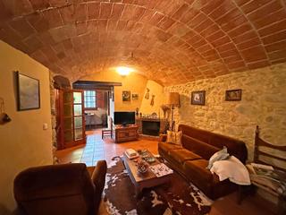 Masia a Boadella i les Escaules. Casa rustica a boadella d'empordà
